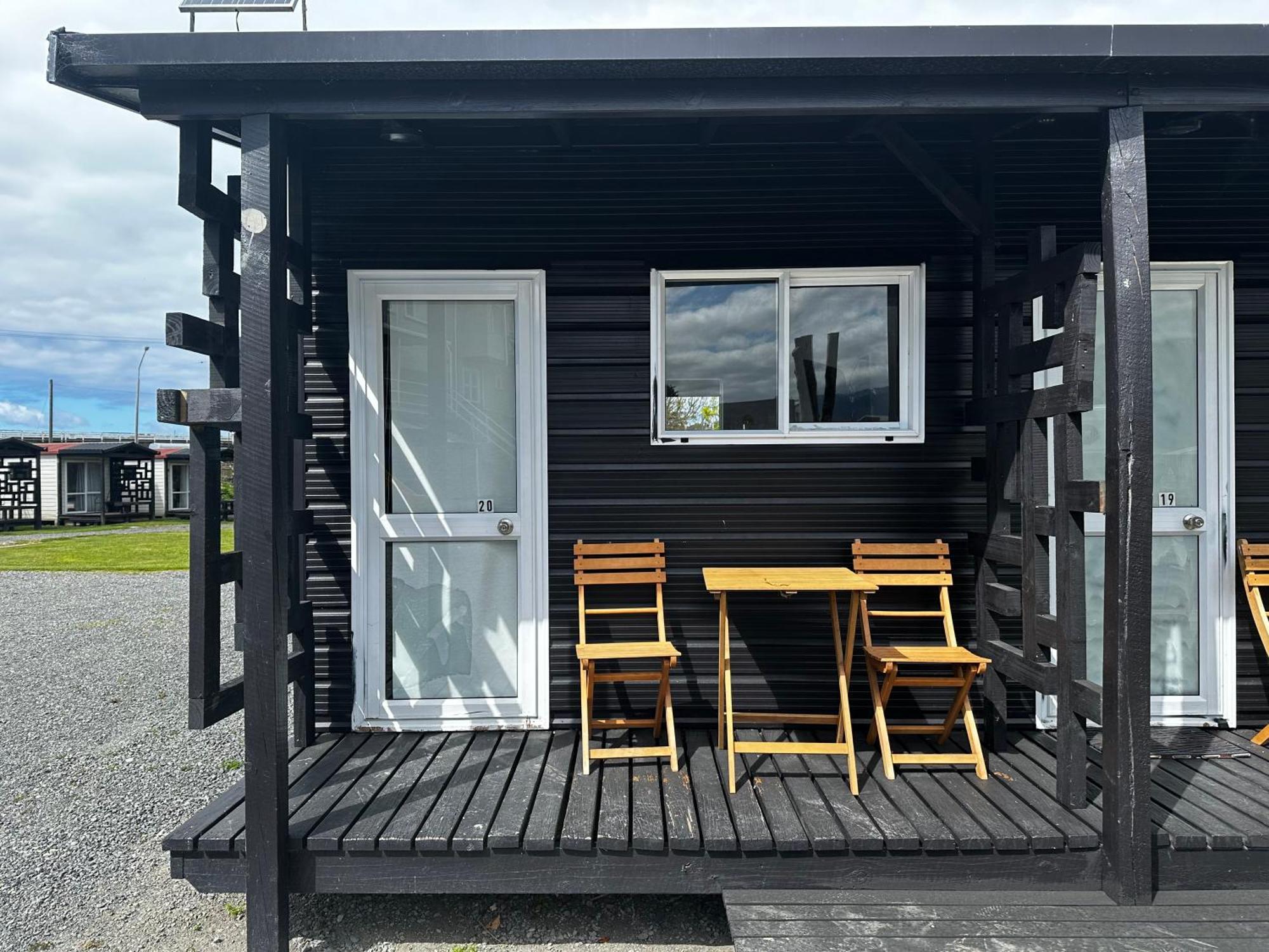 A1 Kaikoura Holiday Park Hotel Buitenkant foto